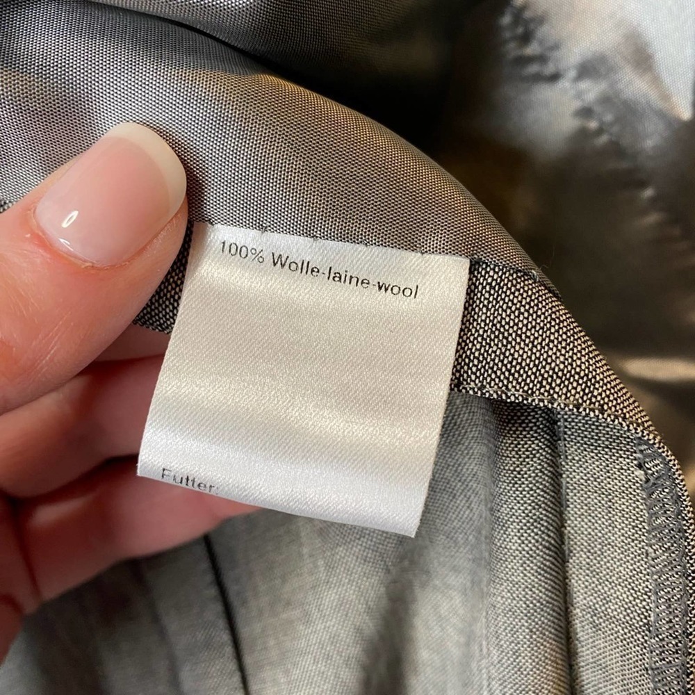 Akris Gray Wool Three Button Blazer Size 12 - image 4